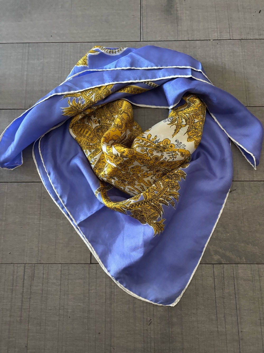 🔥BOGO🔥- Vintage Silk Paisley Print Scarf with Gold Accents-Large Size